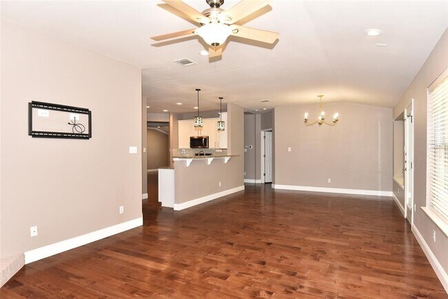 Building Photo - 14605 Ballyclarc Dr