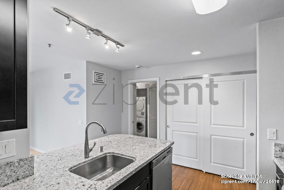 Building Photo - 6400 Christie Ave