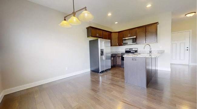 Building Photo - 756 Sedgegrass Dr