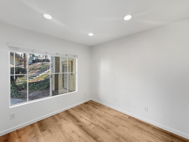 Building Photo - Charming 3BD/2BA Townhouse in Chula Vista ...