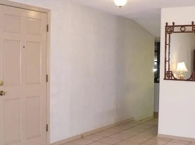 Building Photo - 12708 Tomlinson Dr SE