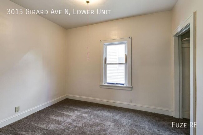 Building Photo - 3015 N Girard Ave
