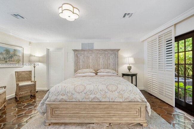 Building Photo - 226 Chilean Ave