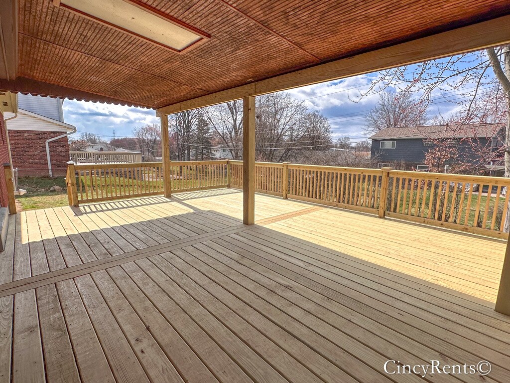 Building Photo - 1647 Rockhurst Ln