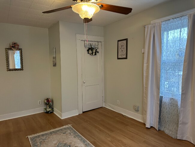 Building Photo - 269 N 1st Ave