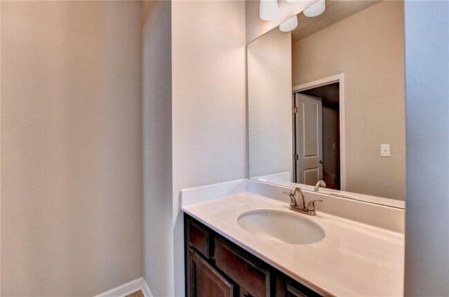 Building Photo - 2409 Ivy Meadow Ln