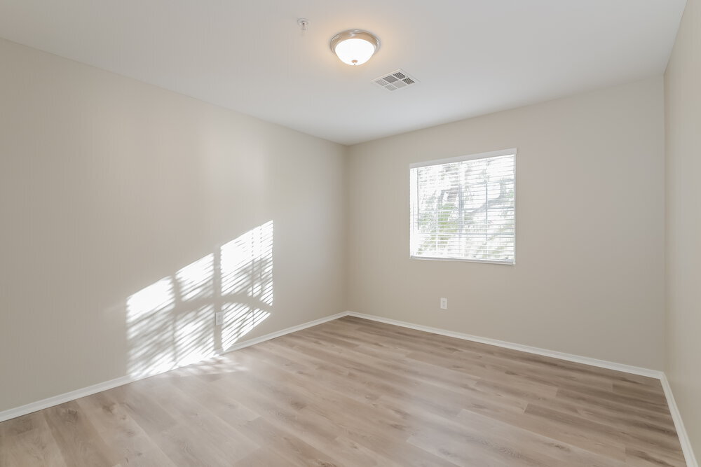 Building Photo - 8932 Spinning Wheel Ave