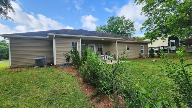 Building Photo - 4651 Griffin Dr