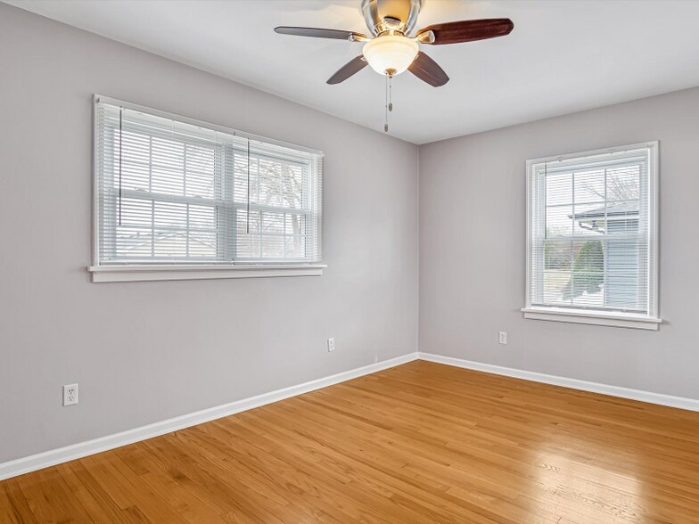 Building Photo - 516 Bollman Ave