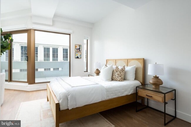 Building Photo - 1425 New York Ave NW