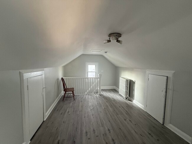 Building Photo - 329 36th St