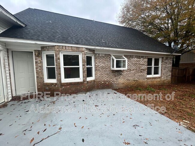 Building Photo - 401 Sandstone Dr