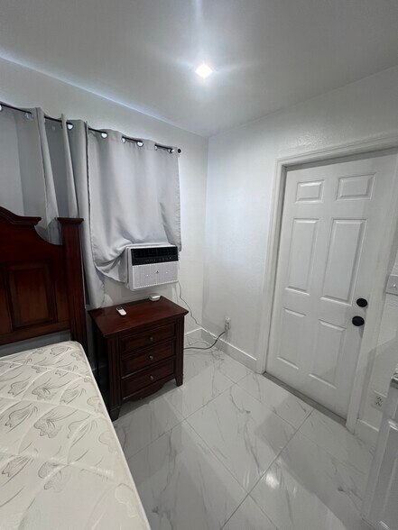 Building Photo - 10444 SW 7th St