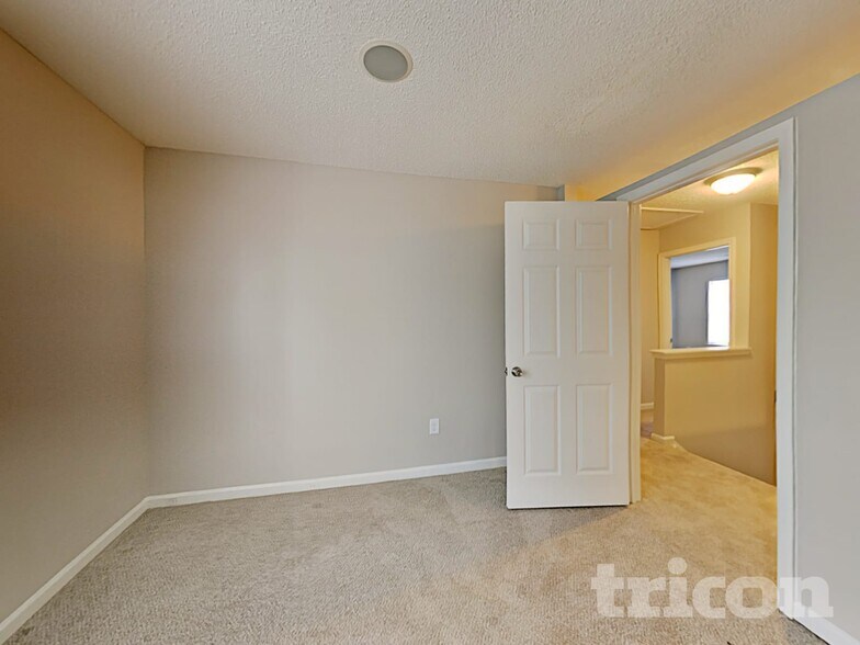 Building Photo - 2019 Waters Trail Dr