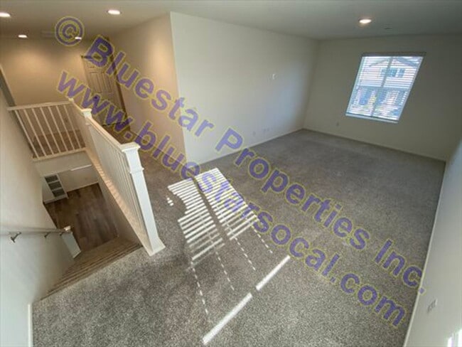 Building Photo - Just listed 5 bedroom in Victorville