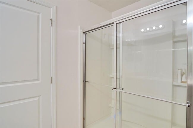Building Photo - 3936 Fescue St