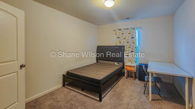 Building Photo - 247 Middleton Ct