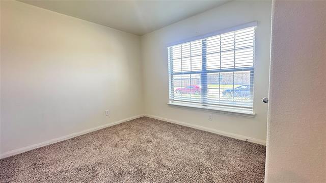 Building Photo - 3018 Hereford Dr