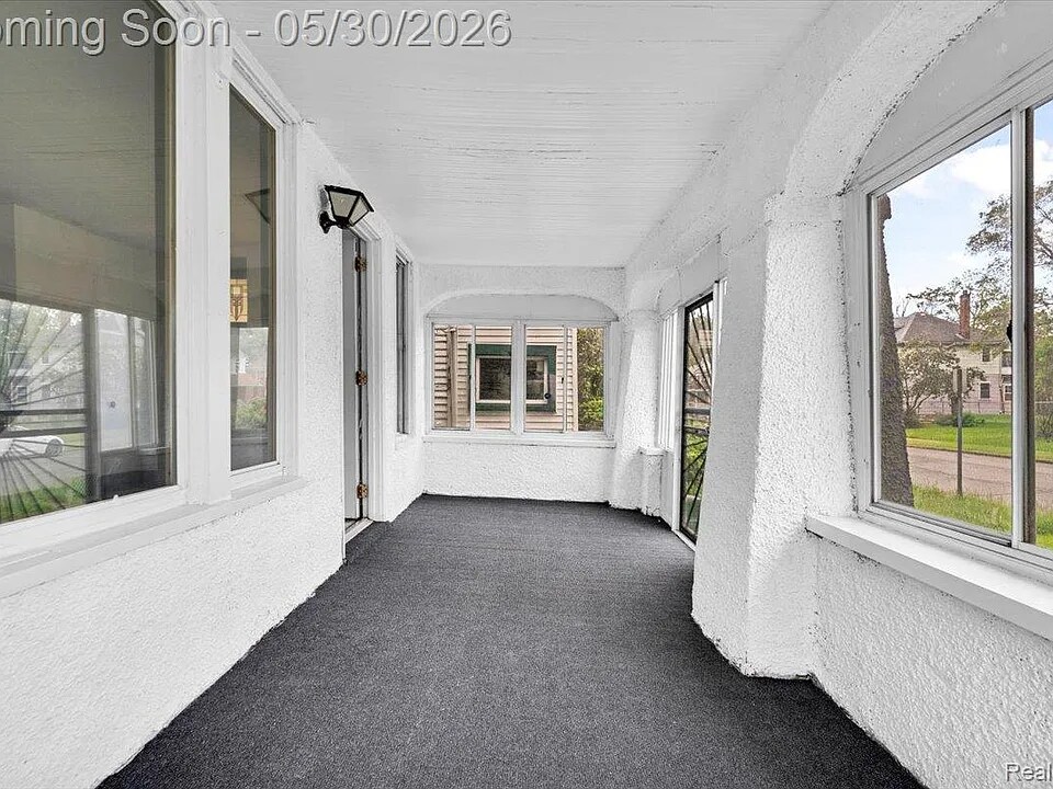Building Photo - 5203 Maplewood St