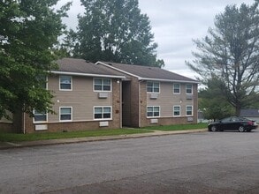 Building Photo - Stonewall Garden Apartments