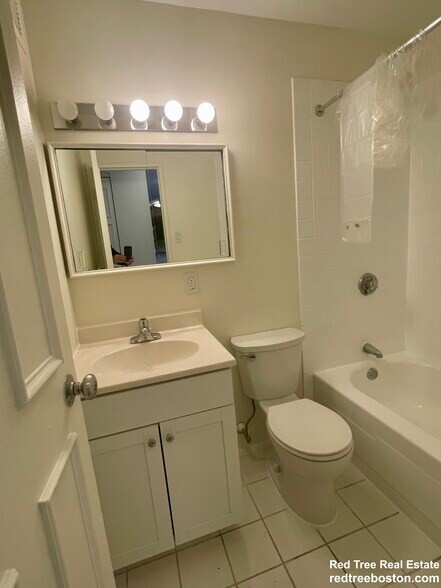 Building Photo - 175 Freeman St