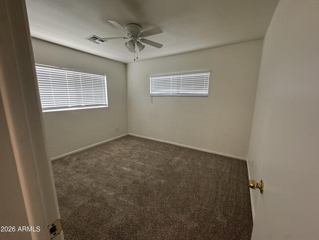 Building Photo - 5444 E Pinchot Ave