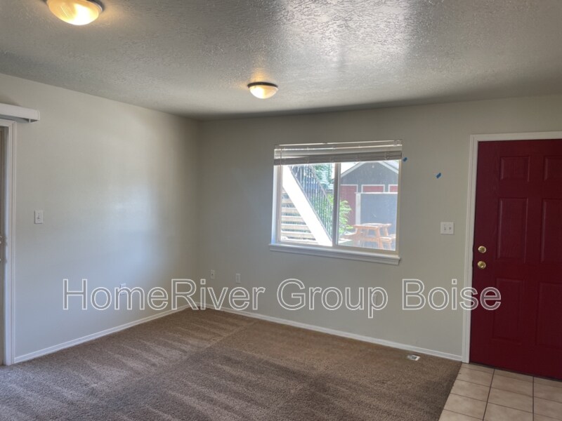 Building Photo - 2296 W Kootenai St