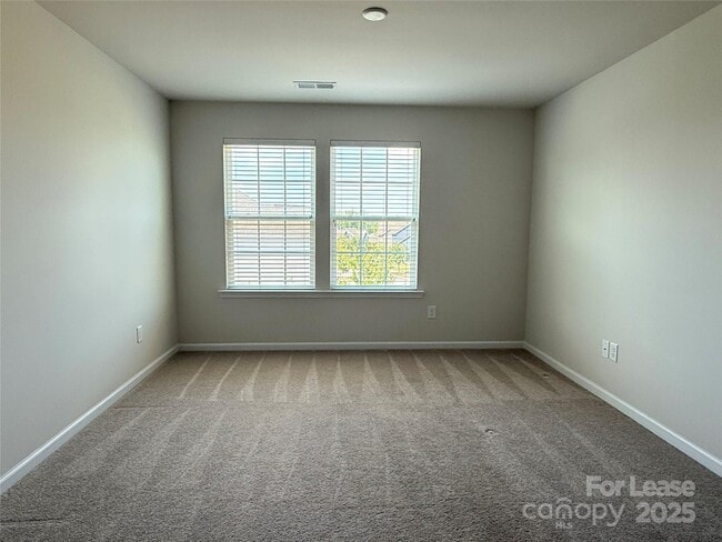 Building Photo - 2025 Deep River Wy