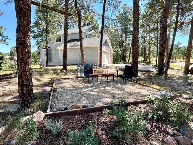 Building Photo - 120 Tall Pine Ln