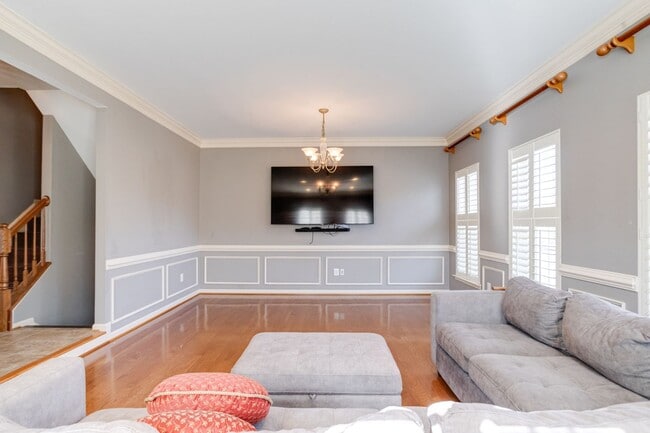 Building Photo - 1730 Bluffs Island Ct