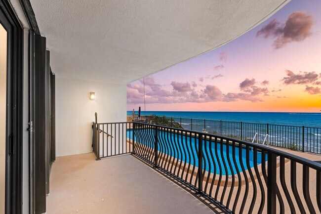 Building Photo - 4000 S Ocean Blvd