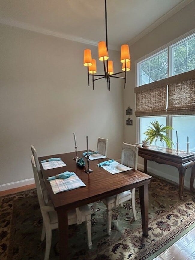 Building Photo - 411 Indigo