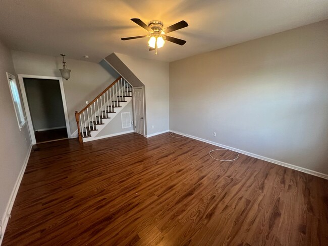 Building Photo - Beautifully Updated 2 bdrm/2bth Home Located in the Peter Paul Neighborhood mere minutes from Dow...