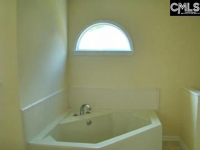 Building Photo - 120 Autumn Hill Ln