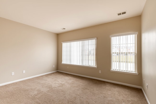 Building Photo - 45570 Evansway Dr