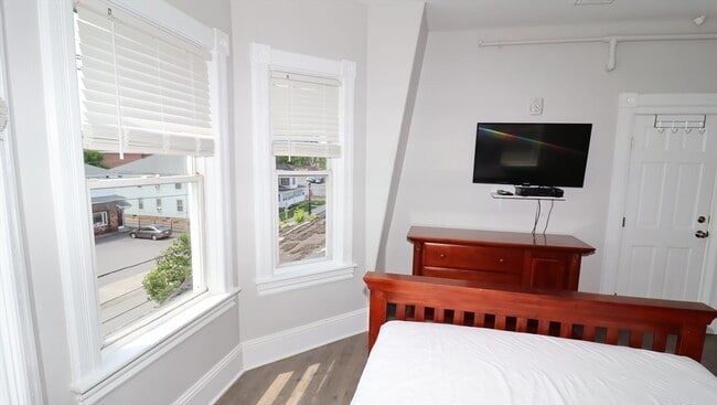 Building Photo - 44 South St