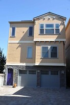 Building Photo - 231 W Angela St