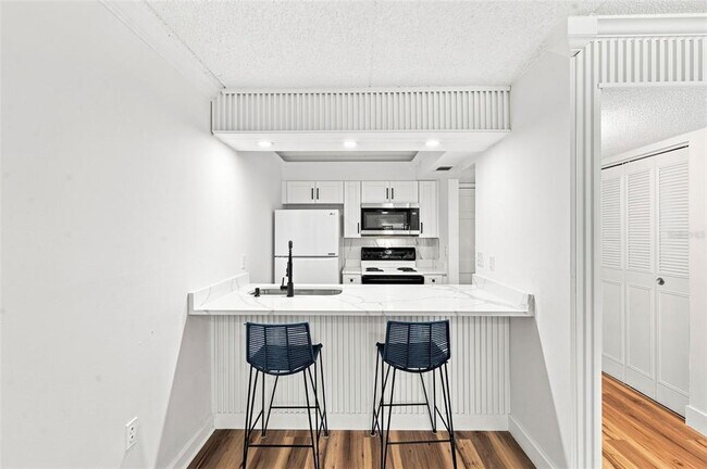 Building Photo - 200 N Bayshore Blvd
