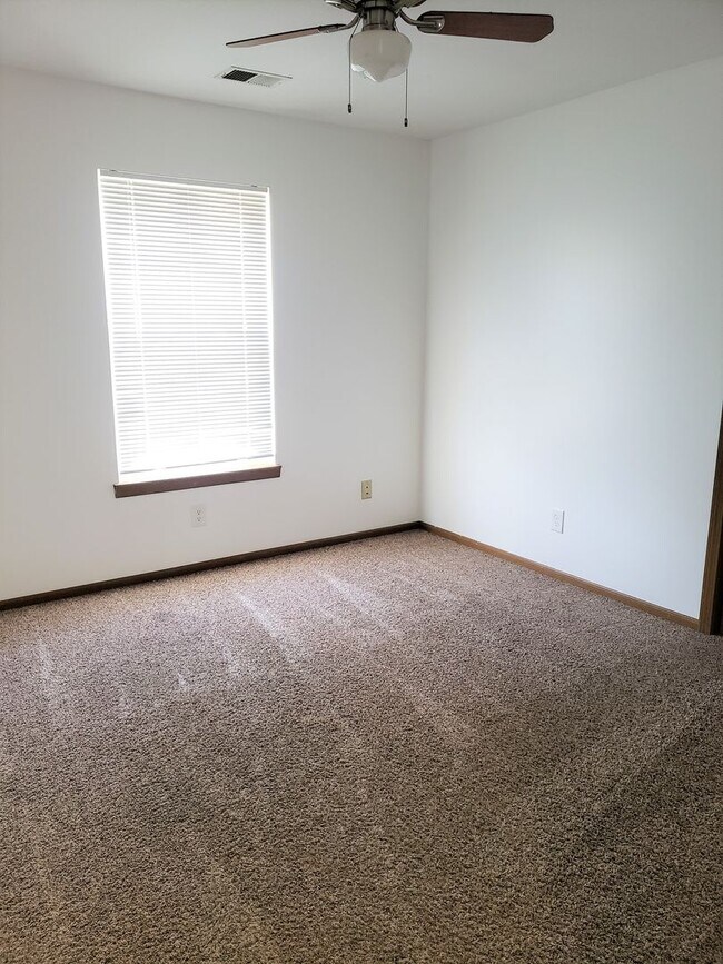 Building Photo - Upstairs Four Bedroom Apartment by Quality Home Management