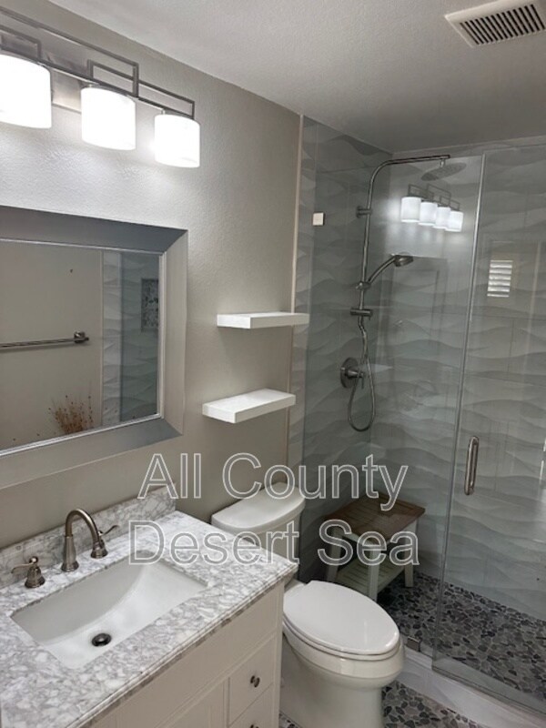 Building Photo - 7961 Southwind Cir