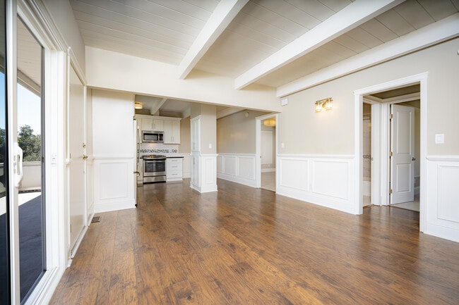 Aqua Terra 2 Bed, 2 Bath Living Room/Kitchen - Aqua Terra Apartments