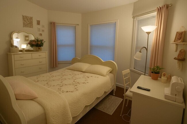 Building Photo - 66 Hungerford Terrace