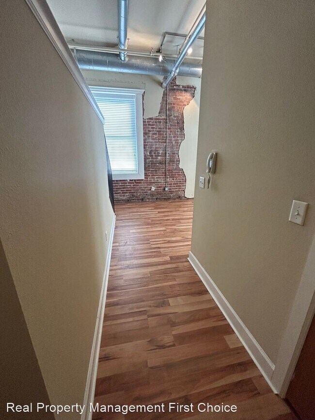 Building Photo - 1 br, 1 bath House - 821 Garrison Avenue A...