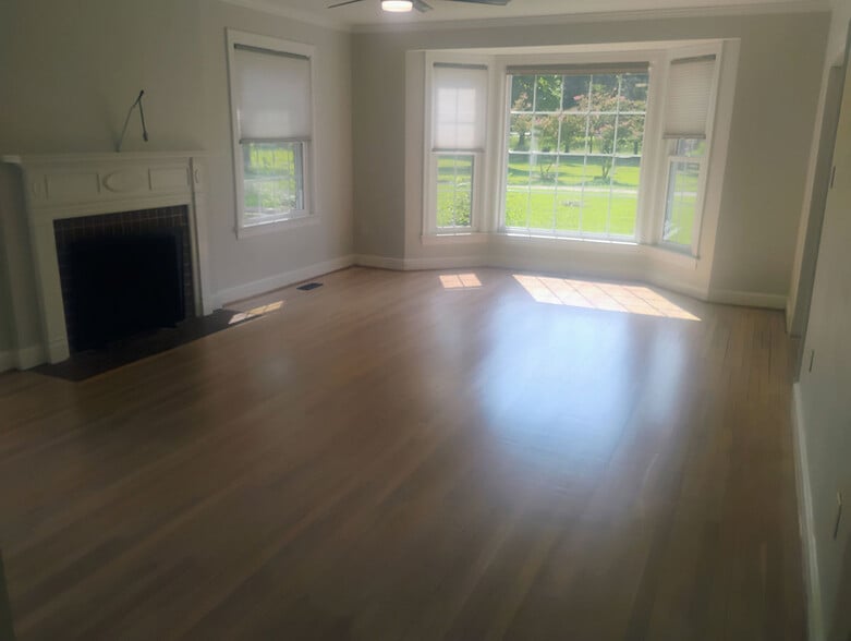 Newly refinished hardwood floors. - 821 S William St