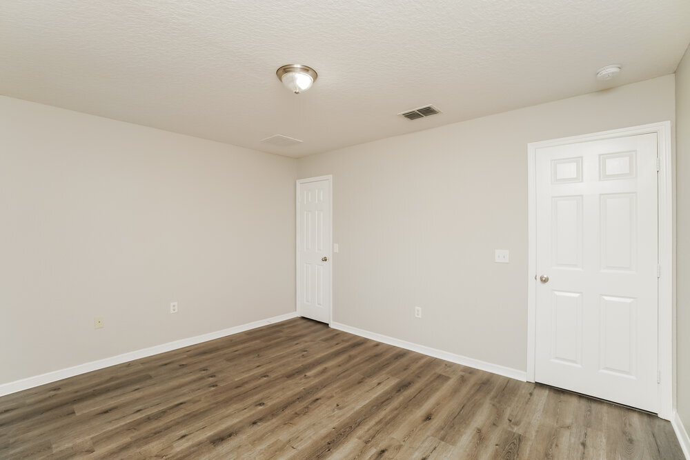 Building Photo - 11485 Viking St