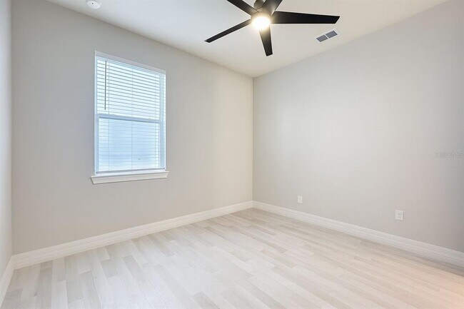 Building Photo - 2232 Bur Oak Blvd