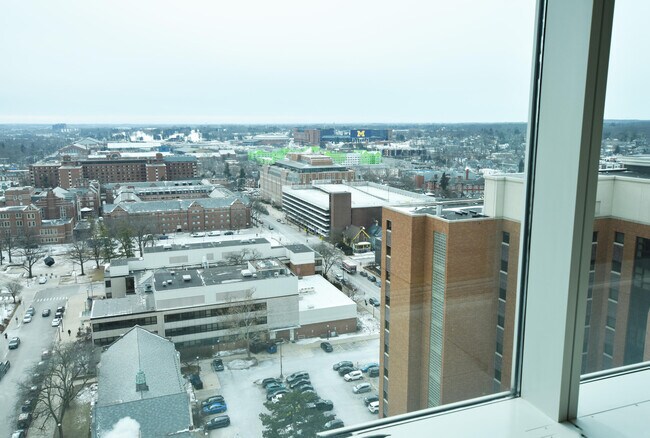 Building Photo - 555 E William St