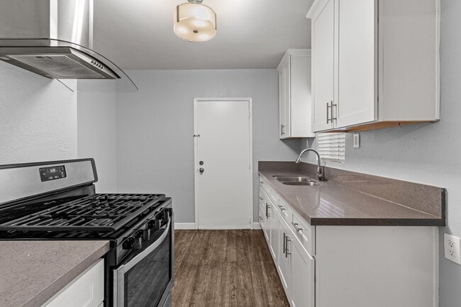 Interior Photo - 1900 E 7th Street