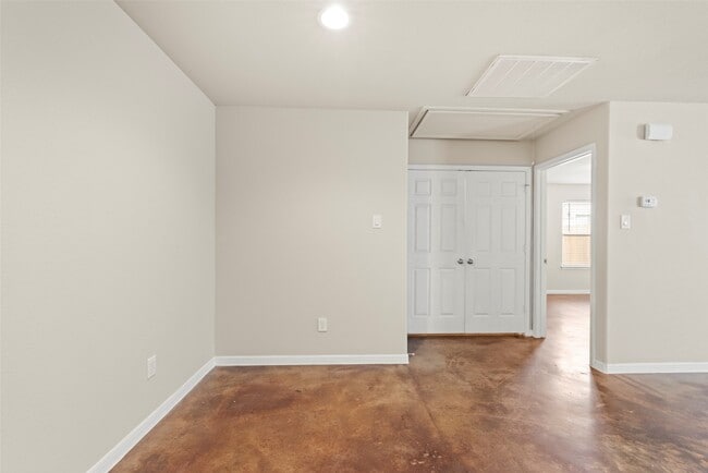 Building Photo - 16940 W Juneau St