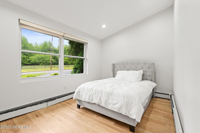 Building Photo - 606 Deal Rd